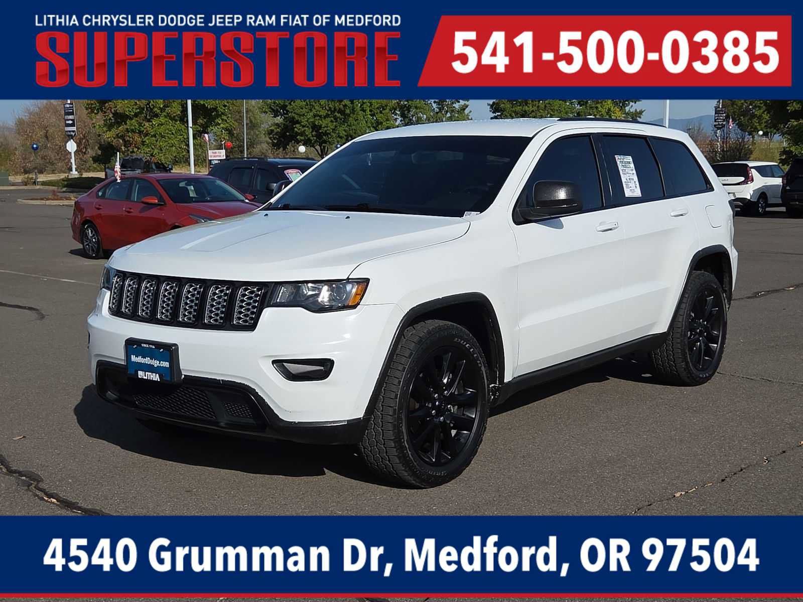Used 2018 Jeep Grand Cherokee Altitude AWD/4WD image 1