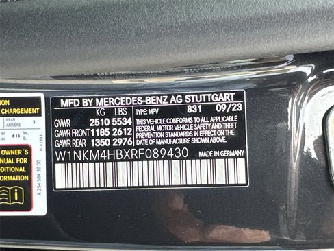 Used 2024 Mercedes-Benz GLC 300 4MATIC image 34