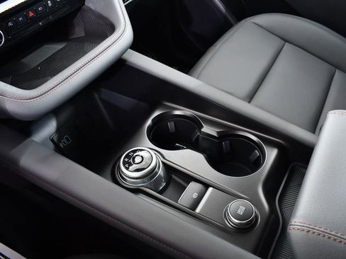 New 2026 Ford Explorer Active w/ Active Comfort Package image 32