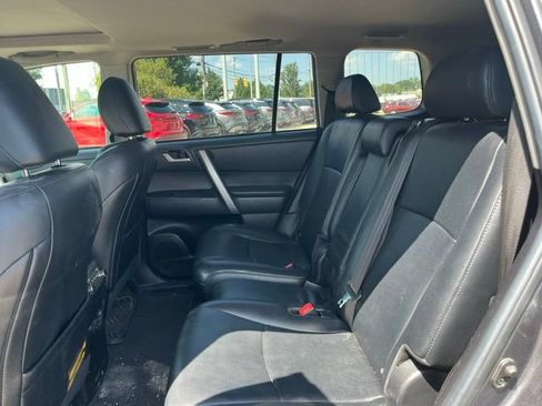 Used 2013 Toyota Highlander SE AWD/4WD image 5