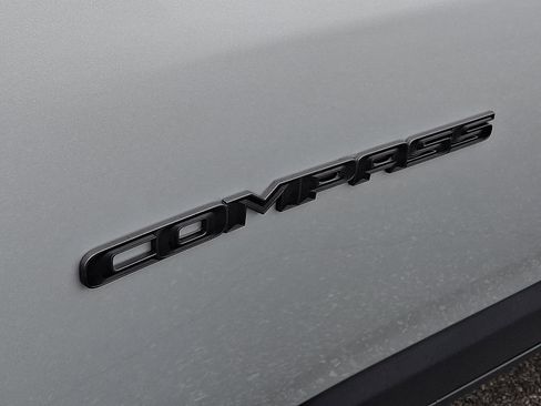New 2026 Jeep Compass Limited image 21