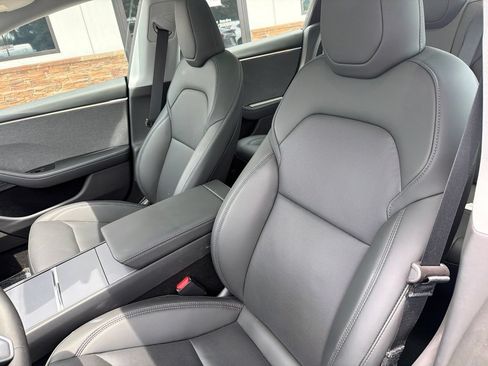 Used 2025 Tesla Model 3 Long Range RWD image 2