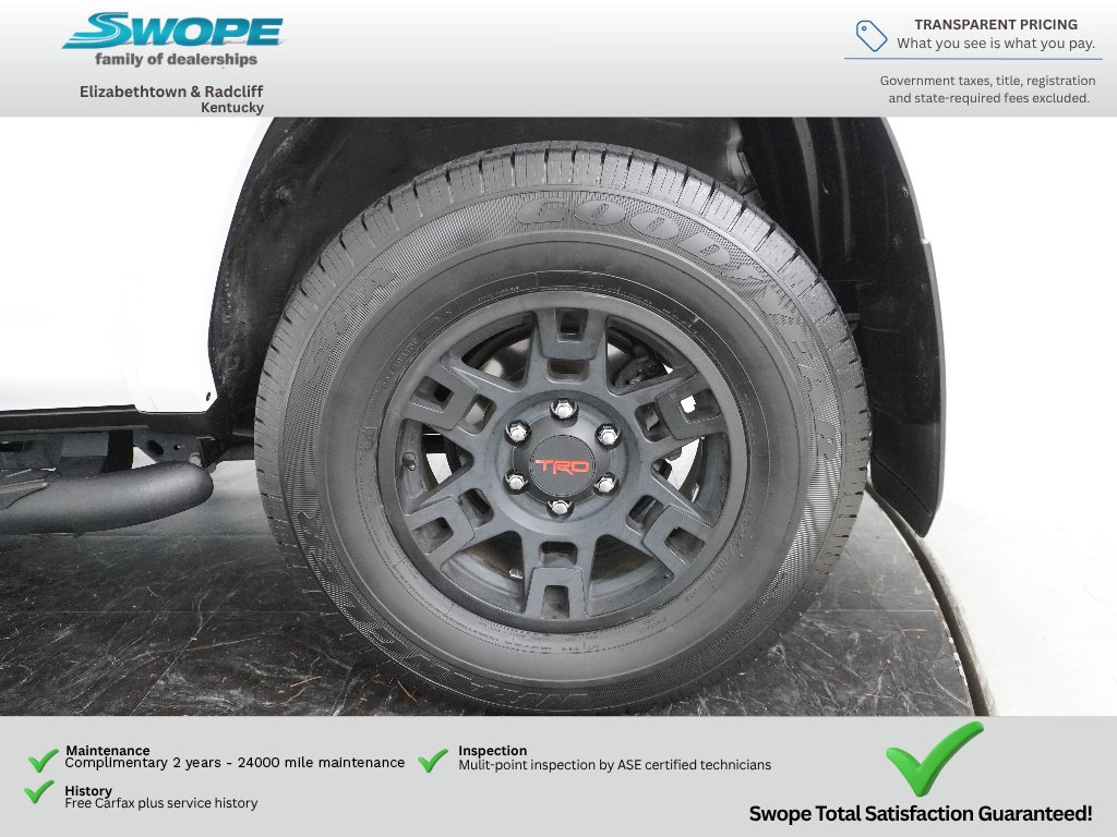 Used 2024 Toyota 4Runner SR5 Premium w/ Moonroof Package RWD image 28
