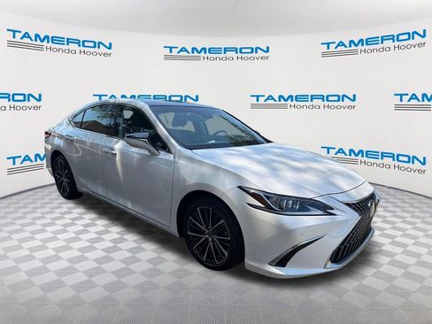 Used 2023 Lexus ES 350 w/ Premium Package FWD image 7