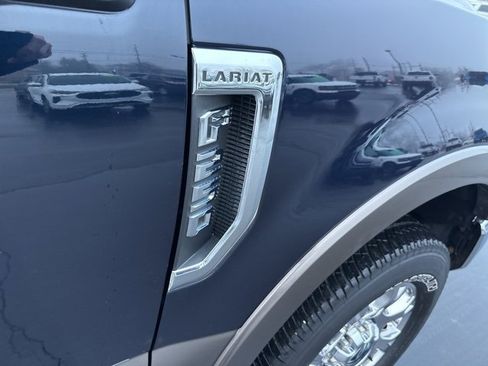 Used 2022 Ford F250 Lariat w/ Lariat Ultimate Package image 5