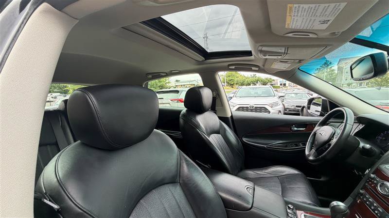 Used 2017 INFINITI QX50 AWD w/ Premium Plus Package image 9