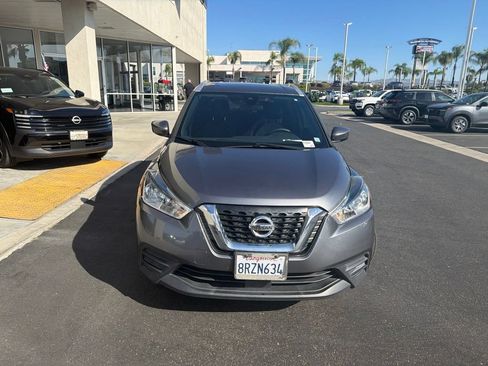 Used 2020 Nissan Kicks SV FWD image 9