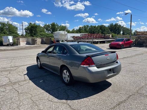 Used 2009 Chevrolet Impala LT FWD image 5