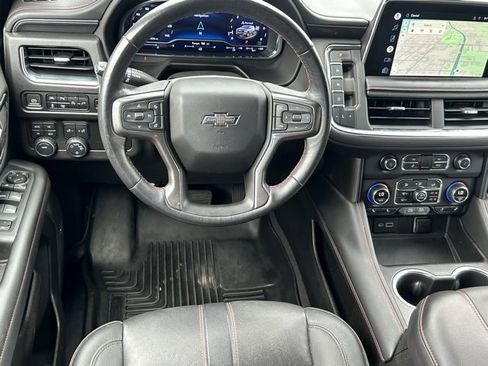 Used 2022 Chevrolet Suburban RST w/ Luxury Package image 8