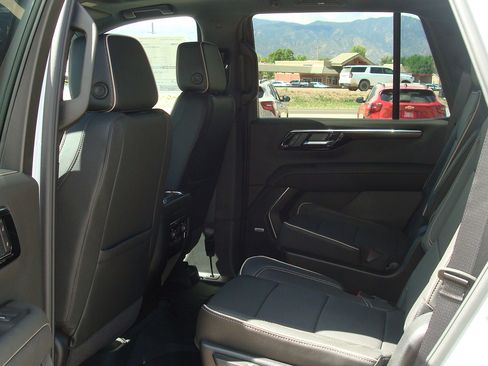 New 2026 Chevrolet Tahoe Premier w/ Sun And Tow Package AWD/4WD image 7