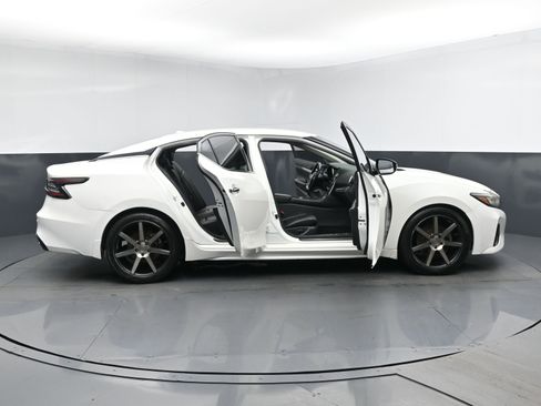 Used 2020 Nissan Maxima 3.5 SV w/ Floor Mat Group FWD image 27