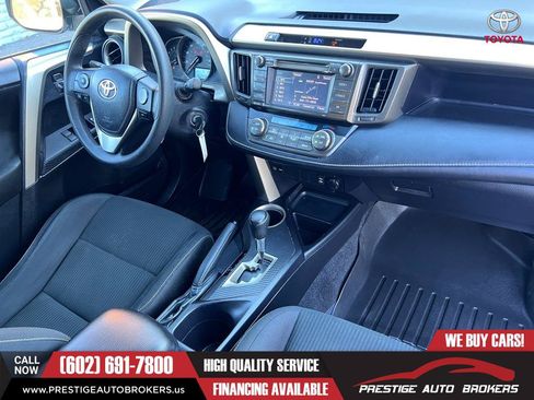Used 2014 Toyota RAV4 XLE FWD image 2