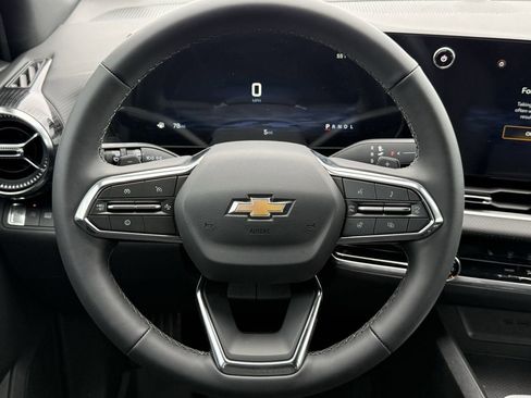 New 2026 Chevrolet Equinox LT image 12