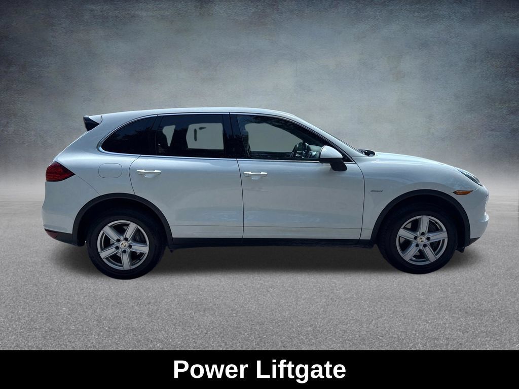 Used 2013 Porsche Cayenne Diesel AWD/4WD image 6