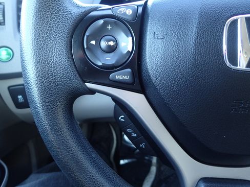 Used 2012 Honda Civic Hybrid Sedan image 14