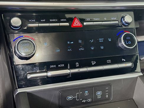 Used 2025 Hyundai Santa Fe SEL image 23