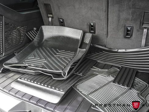 Used 2024 Chevrolet Suburban Z71 image 42