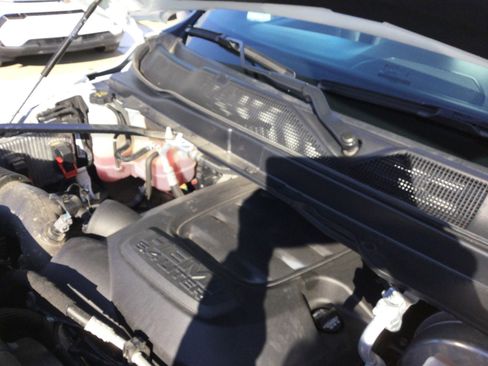 Used 2024 RAM 2500 Tradesman w/ Chrome Appearance Group image 23