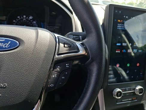 Used 2024 Ford Edge SEL AWD/4WD image 21