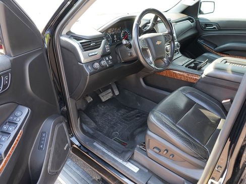 Used 2018 Chevrolet Suburban Premier AWD/4WD image 13