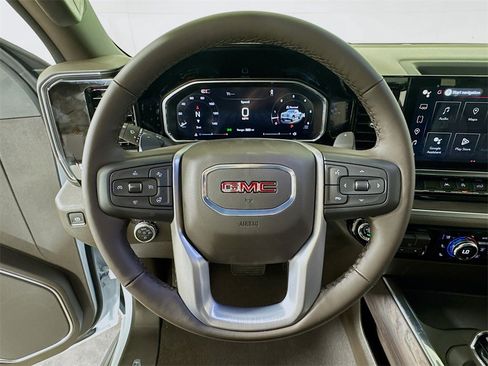 New 2026 GMC Sierra 1500 SLT image 6