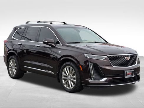 Used 2021 Cadillac XT6 Premium Luxury w/ Platinum Package AWD/4WD image 7