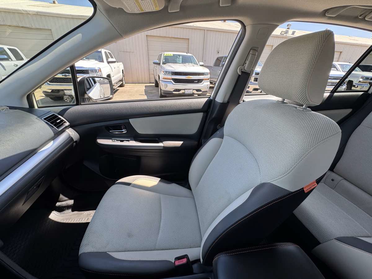 Used 2017 Subaru Crosstrek 2.0i Premium w/ Moonroof Package AWD/4WD image 32
