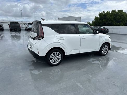 Used 2023 Kia Soul LX FWD image 36