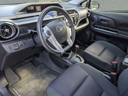 Used 2016 Toyota Prius C Two FWD image 6