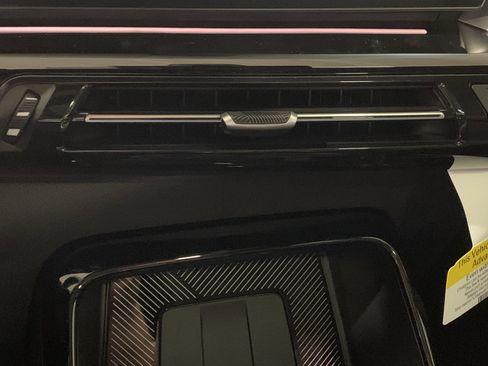 Used 2026 BMW X1 xDrive28i w/ Technology Package image 22