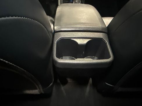 Used 2019 Toyota Tacoma TRD Off-Road AWD/4WD image 10