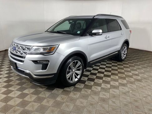 Used 2018 Ford Explorer Limited image 22