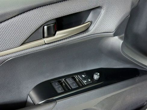 New 2026 Toyota Camry Hybrid AWD/4WD image 17