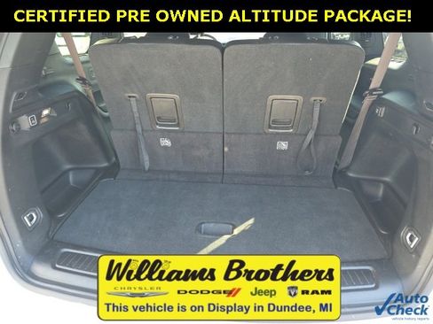 Certified 2024 Jeep Grand Cherokee L Laredo image 7