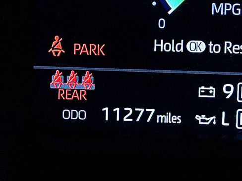 Used 2024 Toyota Tundra Platinum AWD/4WD image 38