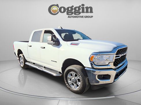 Used 2024 RAM 2500 Big Horn w/ Bed Utility Group image 6