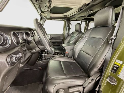 Used 2021 Jeep Wrangler Unlimited Sahara AWD/4WD image 5