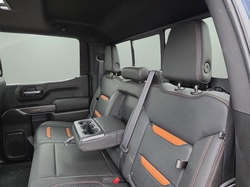 Certified 2020 GMC Sierra 1500 AT4 w/ AT4 Premium Package image 10