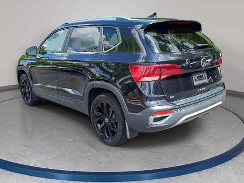 Used 2023 Volkswagen Taos SE w/ Panoramic Sunroof Package AWD/4WD image 7