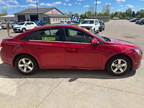 Used 2014 Chevrolet Cruze LT FWD image 4