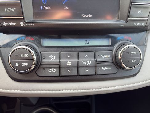 Used 2016 Toyota RAV4 XLE AWD/4WD image 14