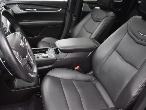 Used 2023 Cadillac XT5 Sportv w/ LPO, Floor Liner Package AWD/4WD image 14