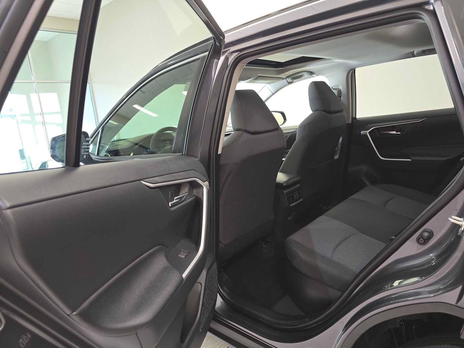 Certified 2025 Toyota RAV4 XLE w/ Convenience Package AWD/4WD image 25