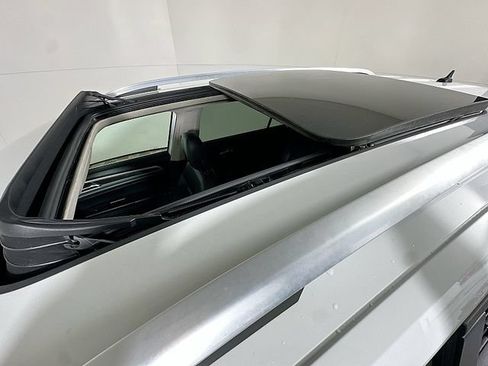 Used 2019 Volkswagen Atlas SE w/ Panoramic Sunroof Package AWD/4WD image 14
