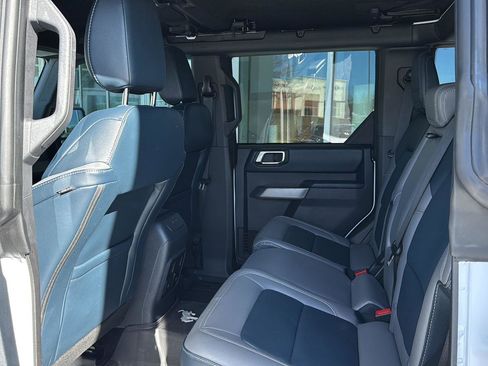 Used 2023 Ford Bronco Outer Banks image 9