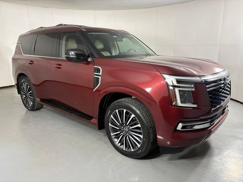 Used 2025 Nissan Armada Platinum Reserve AWD/4WD image 2