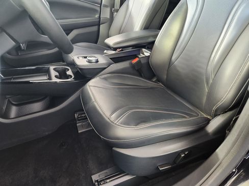 Used 2021 Ford Mustang Mach-E Premium image 12