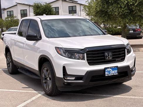 Used 2023 Honda Ridgeline Sport image 8