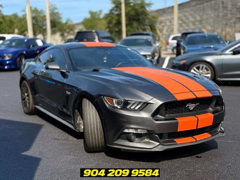 Used 2017 Ford Mustang GT RWD image 12