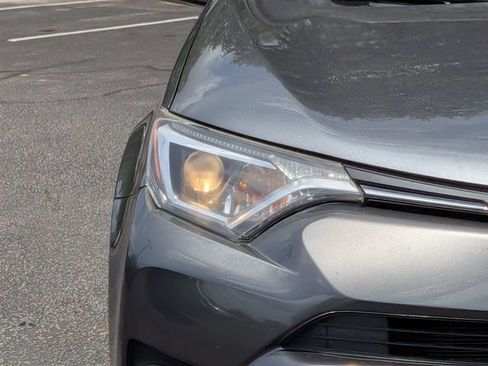 Used 2016 Toyota RAV4 XLE FWD image 11